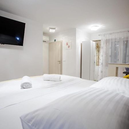 Lions Luxury Rooms Split Bagian luar foto