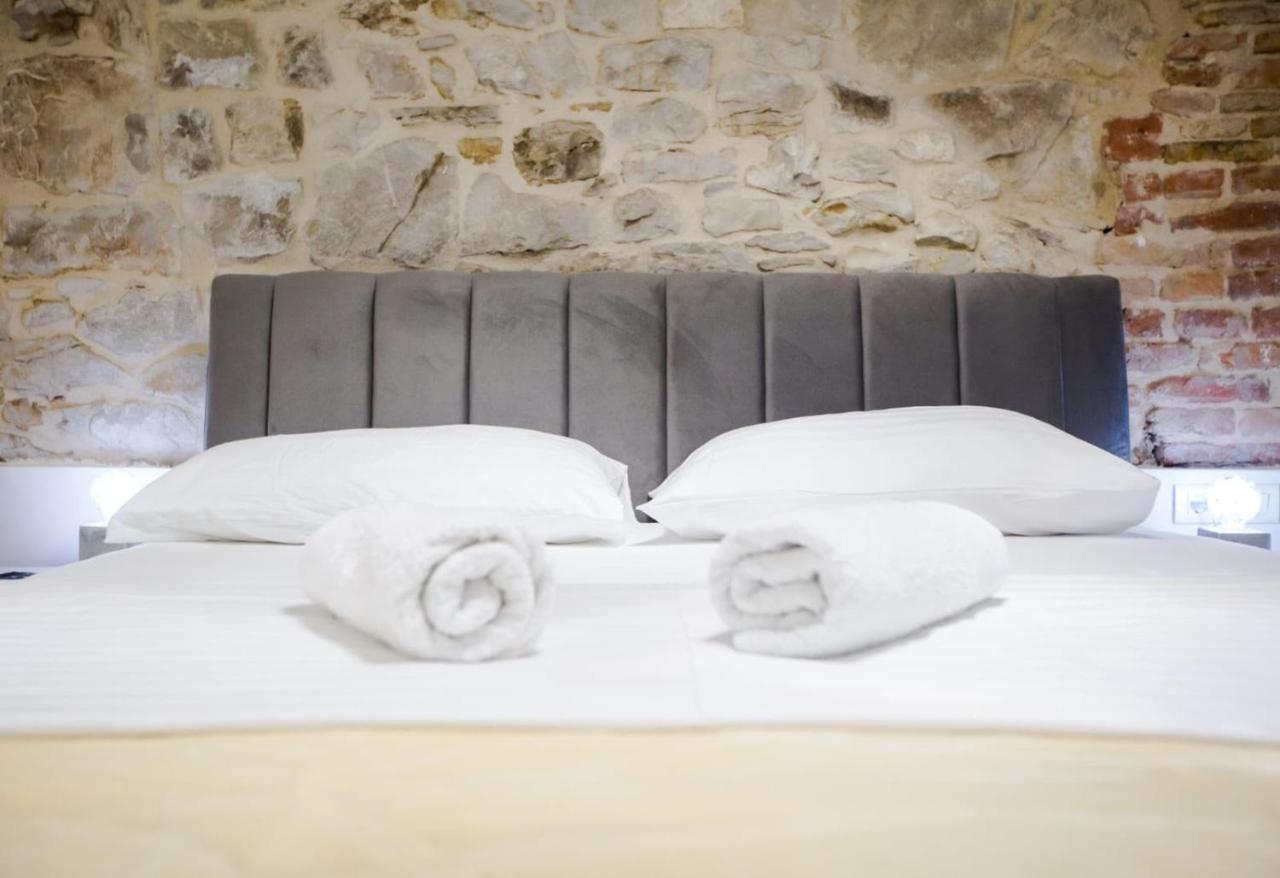 Lions Luxury Rooms Split Bagian luar foto