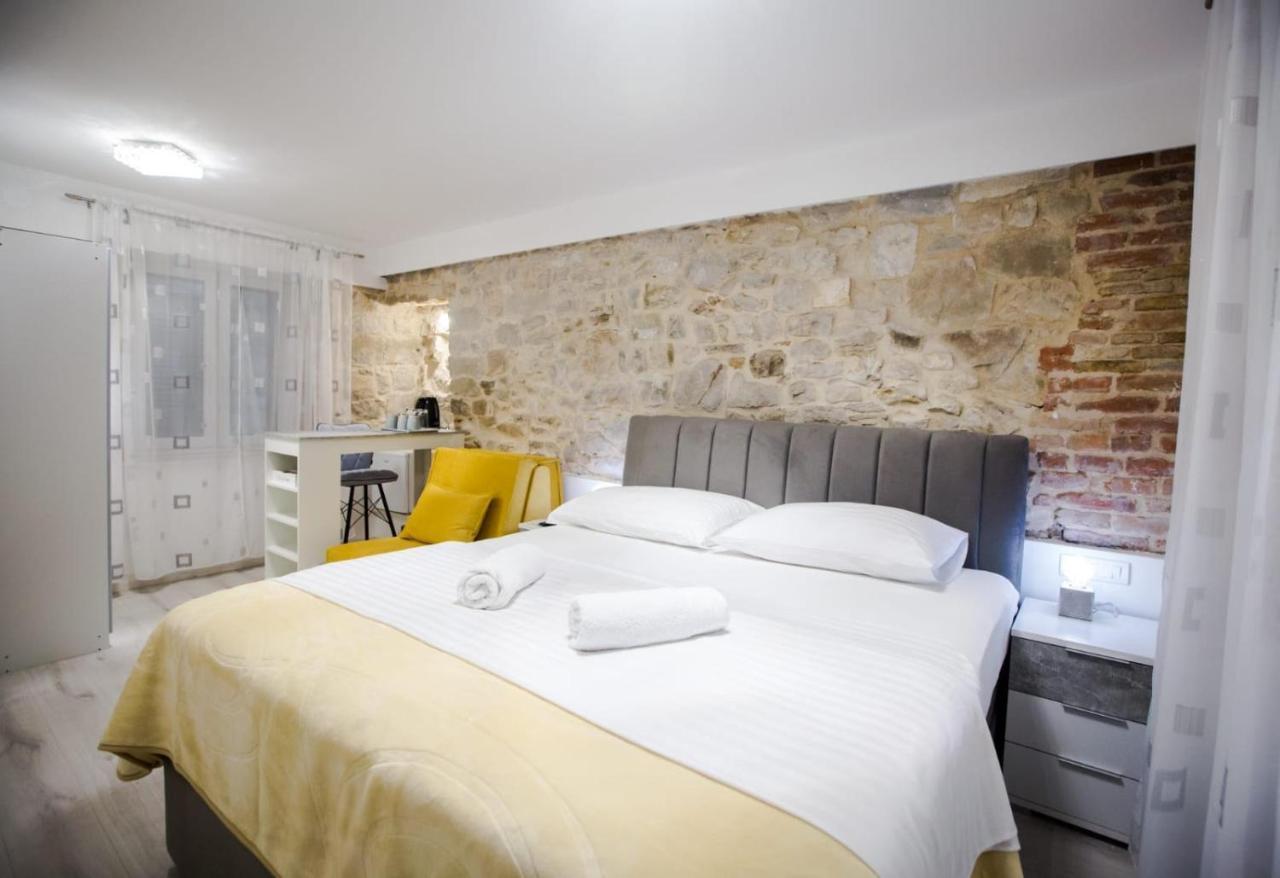 Lions Luxury Rooms Split Bagian luar foto